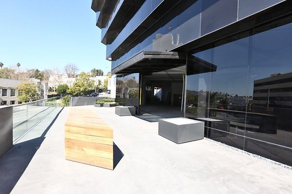 CapEquityHollywoodSpacesOffice27