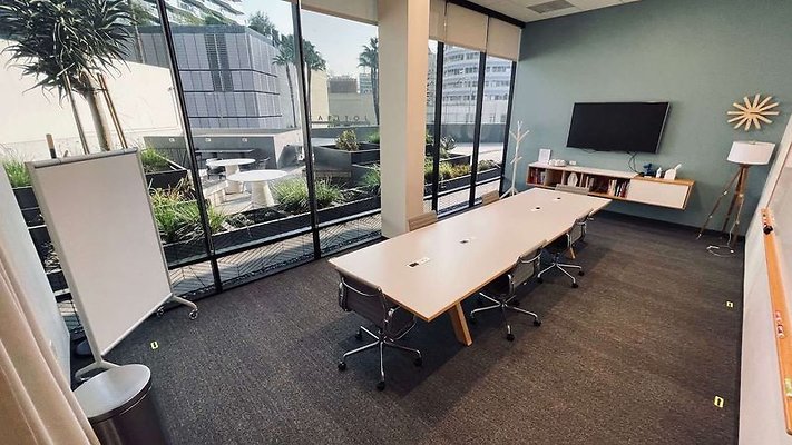 CapEquityHollywoodSpacesOffice50