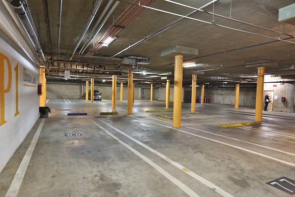 CapEquityHollywoodSpacesOffice37