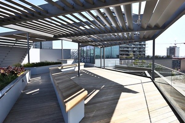 CapEquityHollywoodSpacesOffice86