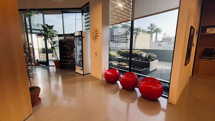 CapEquityHollywoodSpacesOffice73