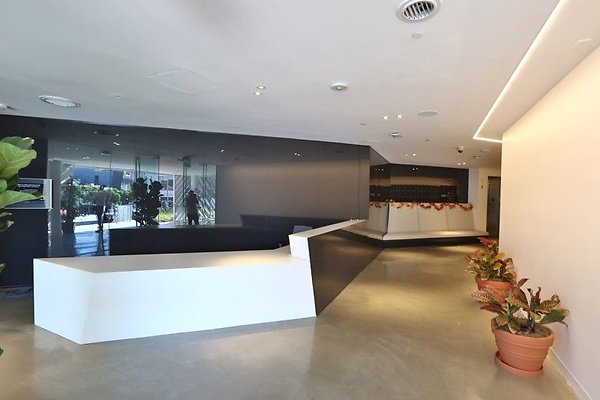 CapEquityHollywoodSpacesOffice16