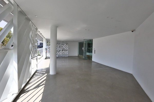 CapEquityHollywoodSpacesOffice13