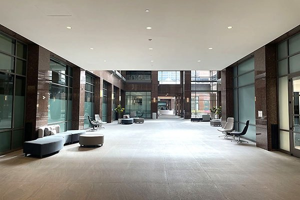 5700WilshireLobby0002