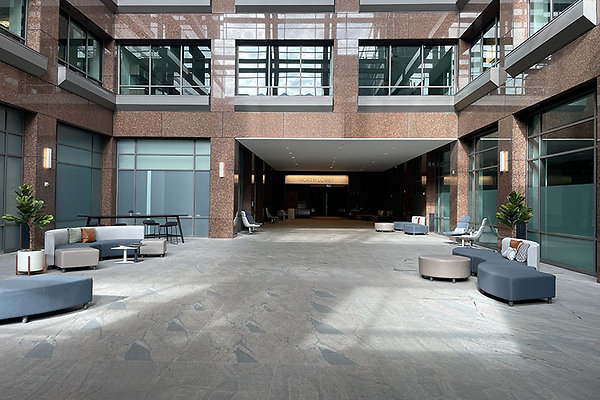 5700WilshireLobby0004