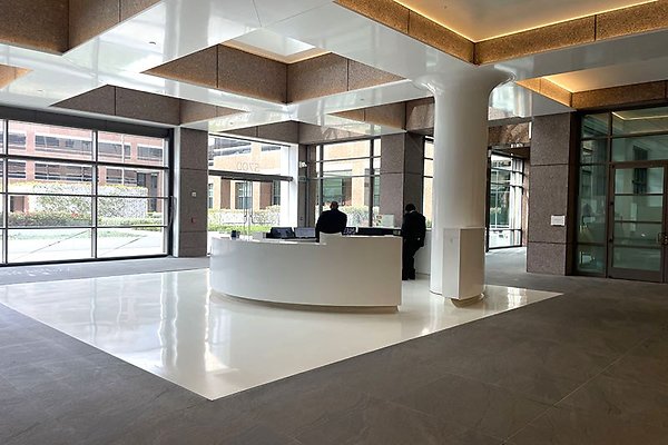 5700WilshireLobby0011