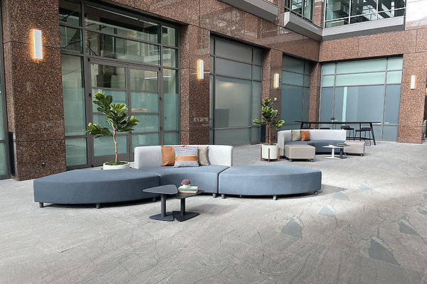 5700WilshireLobby0006