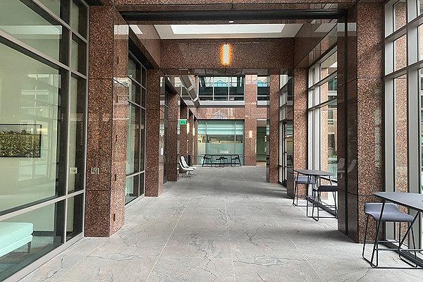 5700WilshireLobby0022