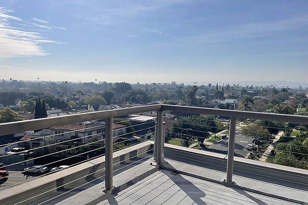 5700Wilshire560Ste0014