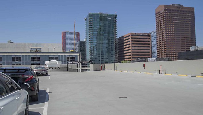 The-Bloc-Parking-Lot-015