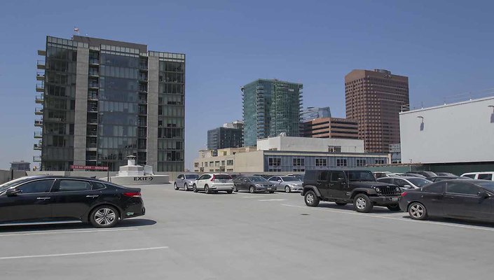 The-Bloc-Parking-Lot-046