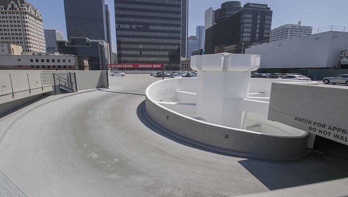 The-Bloc-Parking-Lot-025