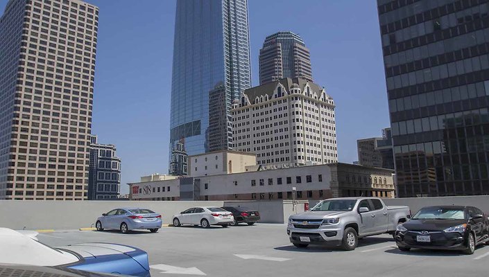 The-Bloc-Parking-Lot-012