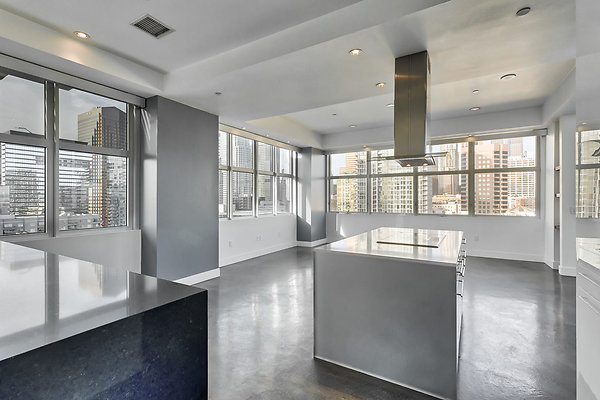 RenaissanceTower Apt-11