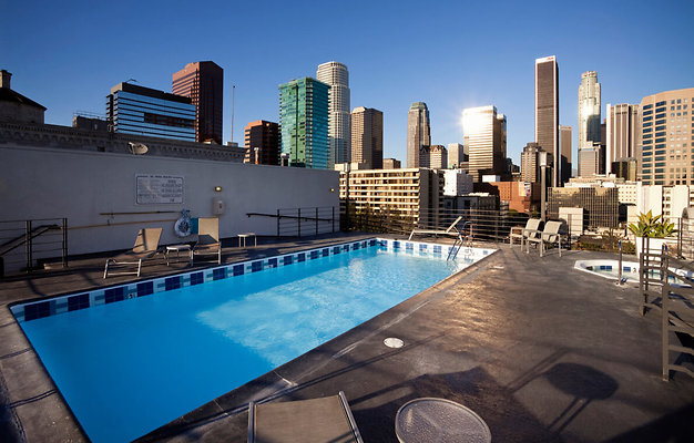 RenaissanceTower Pool-01-e1694121245572