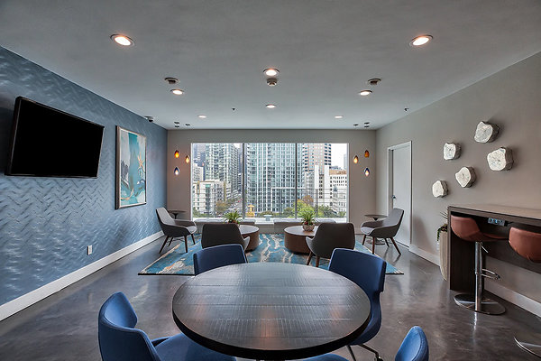 RenaissanceTower SkyLounge-03