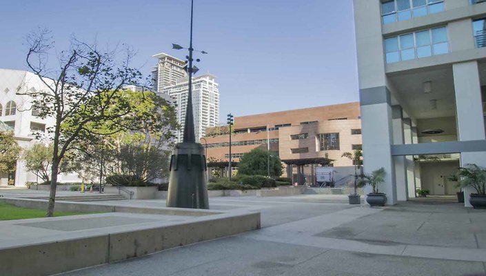 Renaissance-Tower-Exterior-Plaza-032