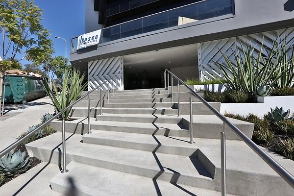 CapEquityHollywoodSpacesOffice7