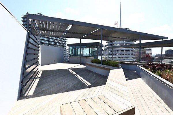 CapEquityHollywoodSpacesOffice87