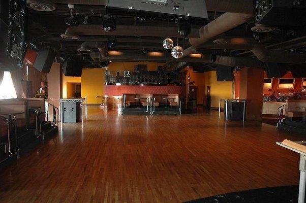 UNIVERSAL-7070-LA-24