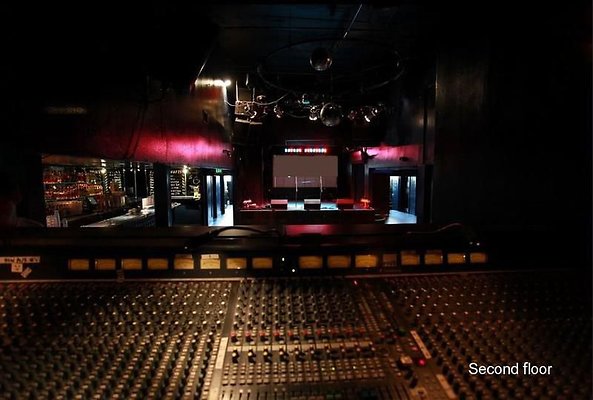 UNIVERSAL-9193-LA-28