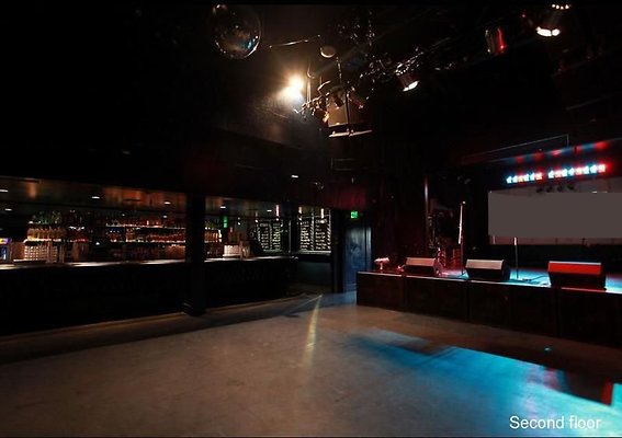 UNIVERSAL-9193-LA-18