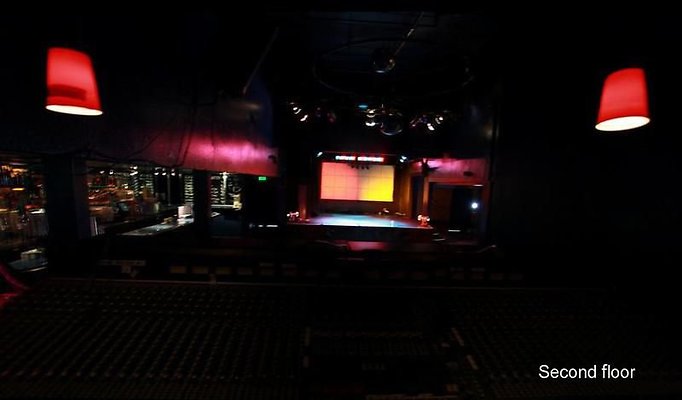 UNIVERSAL-9193-LA-24