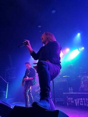 Last-In-Line-@-The-Whiskey-A-Go-Go-Kaitlin-Breslin-2-1532x2048