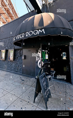 legendary-night-club-the-viper-room-on-the-sunset-strip-in-west-hollywood-los-angeles-california-usa-2A92EP3