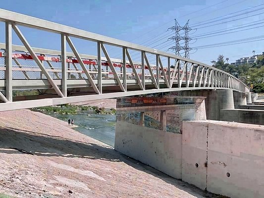 Photo724967 - Bicycle & Pedestrian Bridge