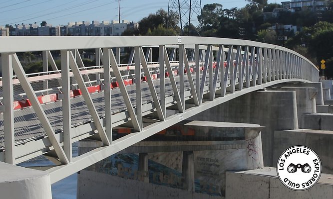 laxg troubled-bridges 3 red-car