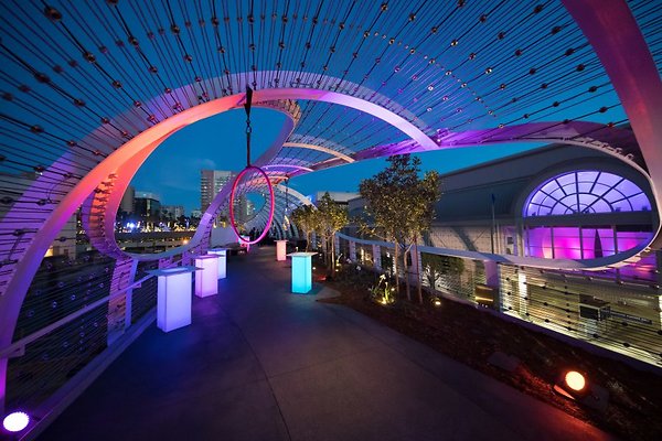 CVB-Rainbow-Bridge-Grand-Opening-4110-900x600