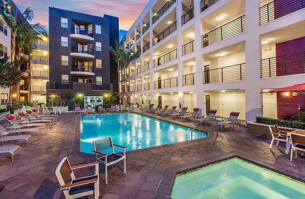 CMF-2802-58f3ec3c4499b7180d453bb5f6411979