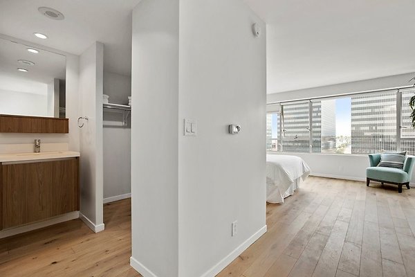 CapEquityTheViewApartments26