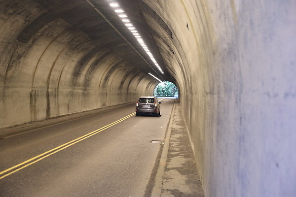 Cornell Tunnel 098