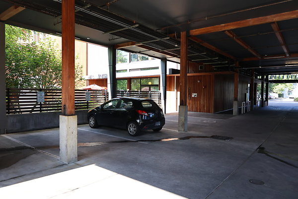 One North Kartini 046