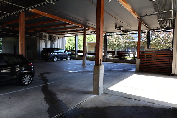 One North Kartini 185