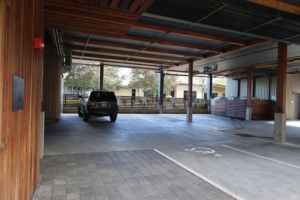 One North Kartini 163