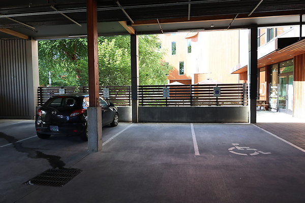 One North Kartini 023