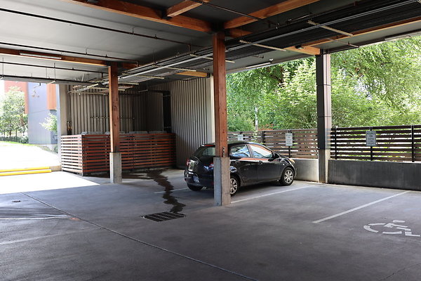 One North Kartini 128