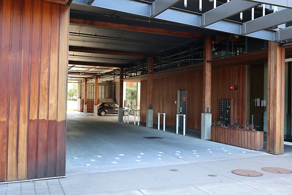 One North Kartini 094