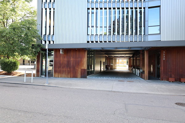 One North Kartini 069