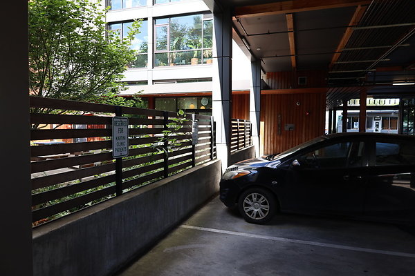 One North Kartini 048