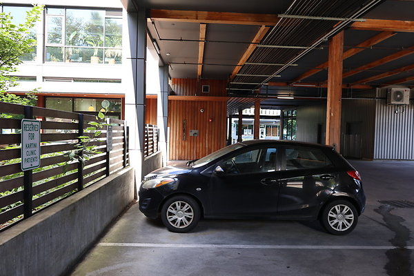 One North Kartini 049