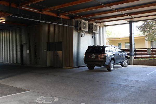 One North Kartini 175