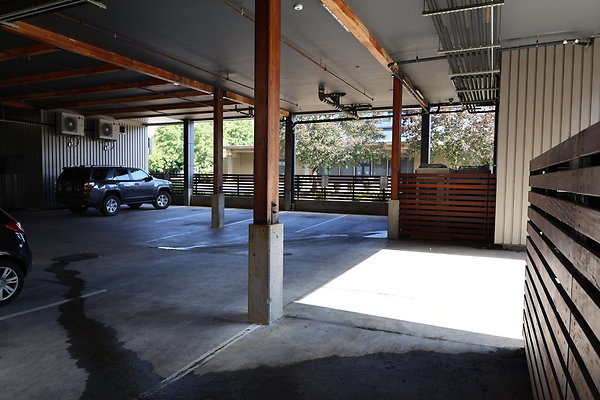 One North Kartini 186