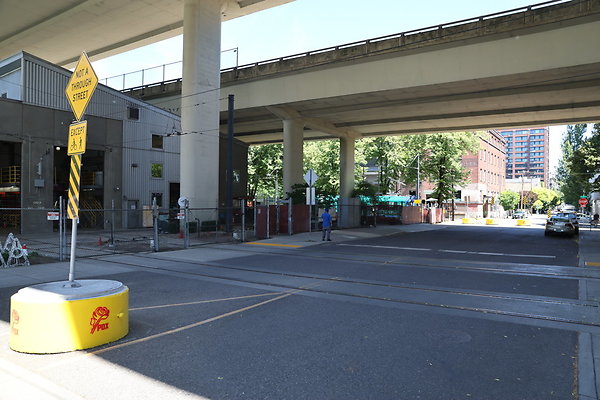 06 NW Marshall St Underpass