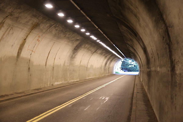 Cornell Tunnel 064