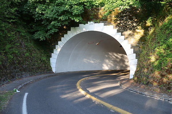 Rocky Butte Tunnel 024