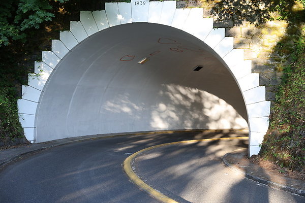 Rocky Butte Tunnel 028